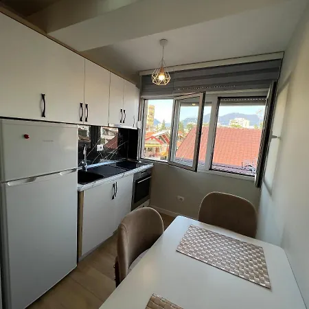 Appartamento Leti 21 Dhjetori